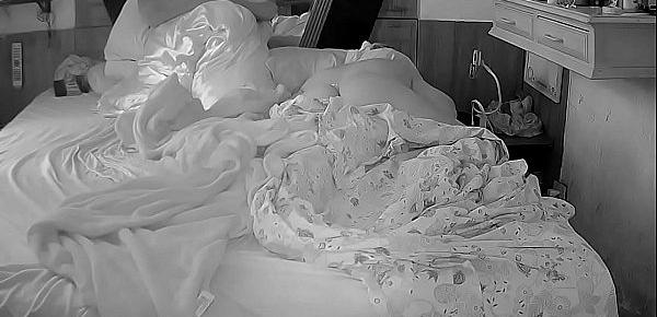  BBB 20 !!! A camera pegou a Paty dormindo só de calcinha !!!